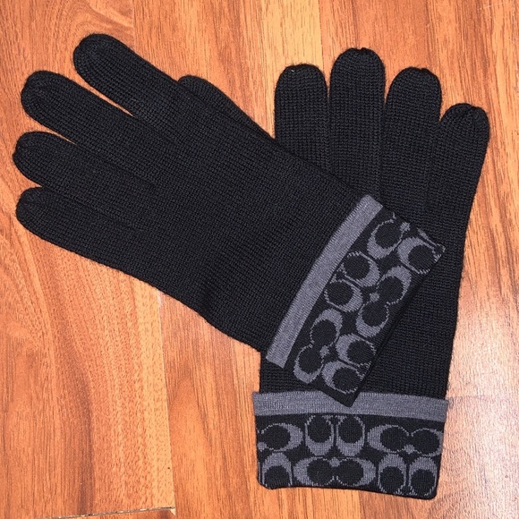 Authentic Coach Merino Wool Gloves - Picture 1 of 6